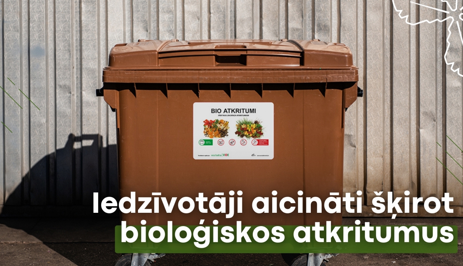 bioloģisko atkritumu konteiners brūnā krāsā